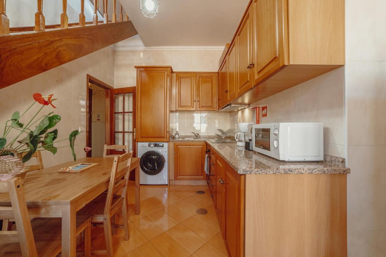 شقة بورتو  في Downtown Flores Duplex By Homing المظهر الخارجي الصورة